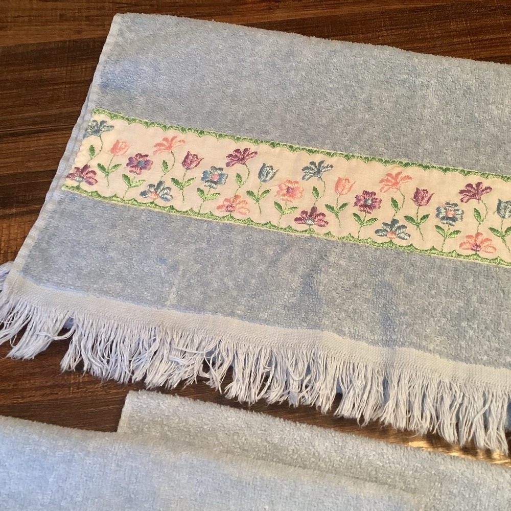 Vintage Cannon Gold Label Powder Blue‎ 4 Piece Bath Set Embroidered Flowers - Picture 6 of 8